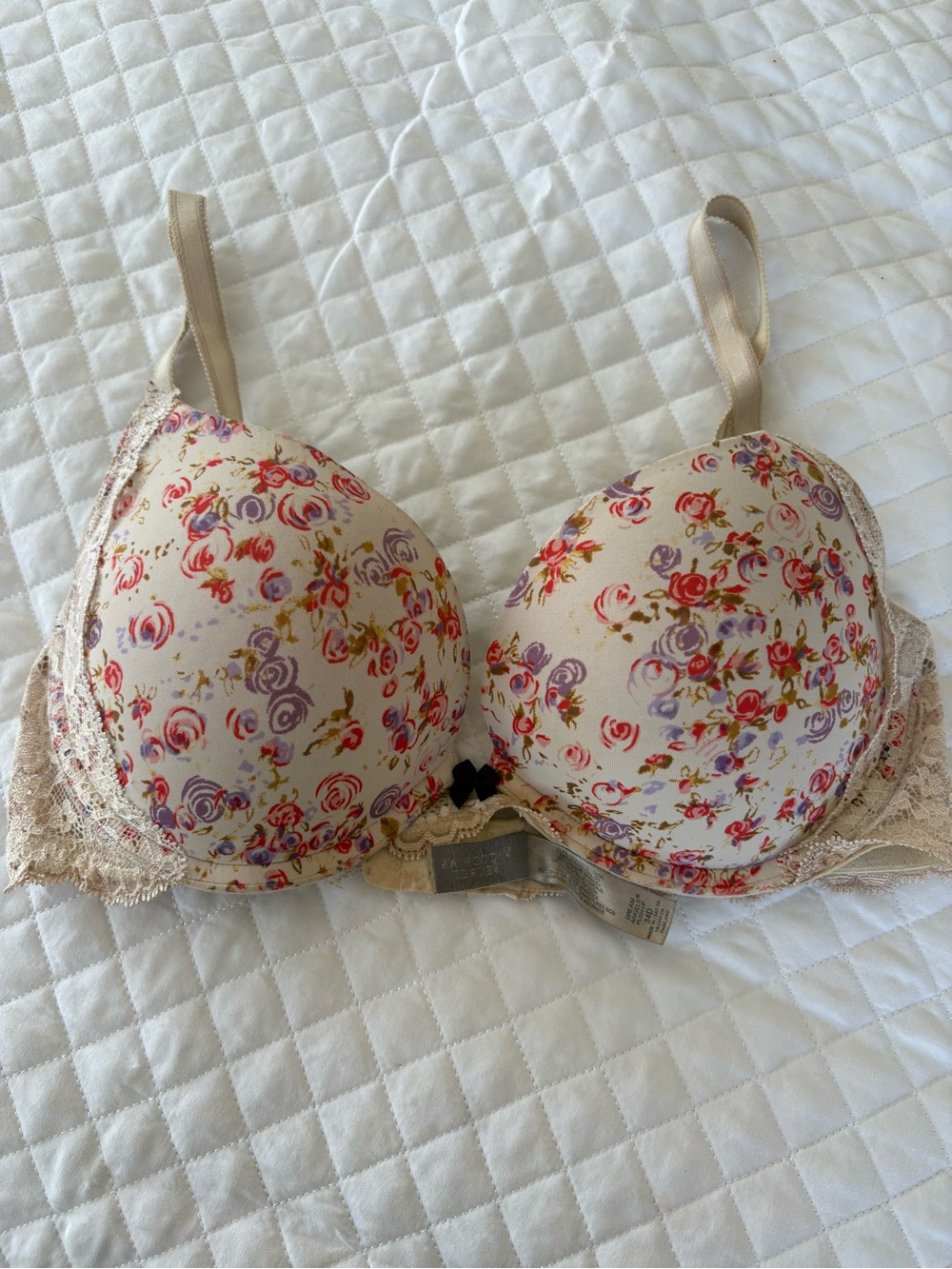 Victoria’s secret Floral Lace-Trim Push-Up Bra in Beige